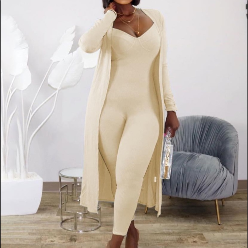 Two piece Jumpsuit and jacket set